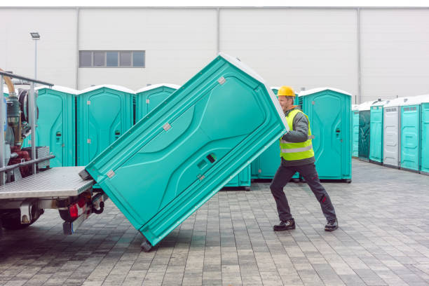 Best Portable restroom trailer rental  in Bowling Green, VA