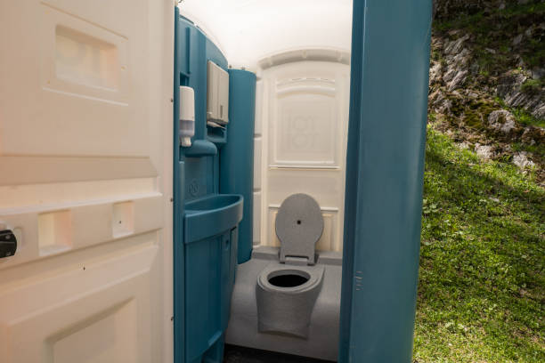Best Construction site porta potty rental  in Bowling Green, VA